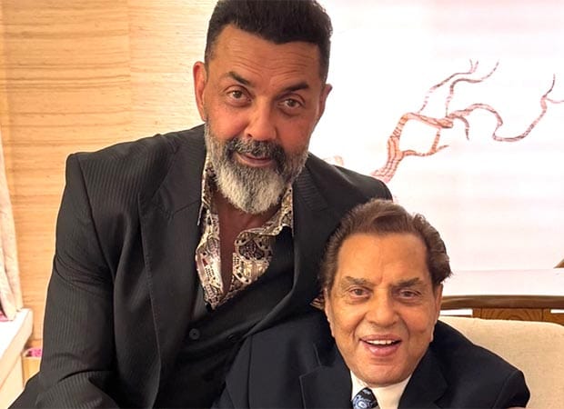 Bobby Deol Sweet Memories of Dharmendra 3DPvCP