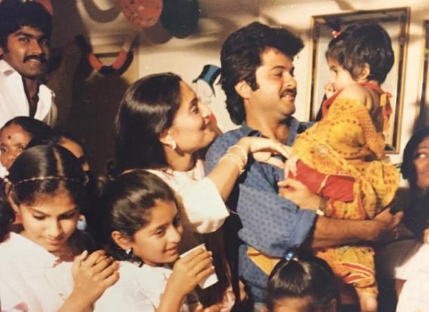 Sonam Kapoor Wishes Anila Kapoor Birthday uagadB