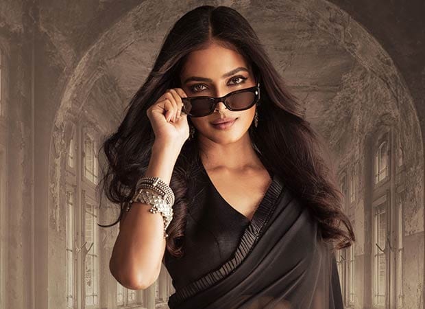 The RajaSaab Malavika Mohanan turns Bhairavi new poster 800 sSwKav