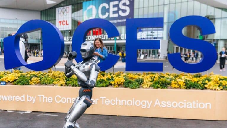 ces2026 outdoor entry robot aXJlV7