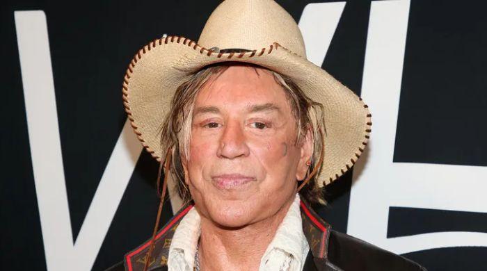 Mickey Rourke considering new career path amid financial trouble 1 l 645598 092212 updates