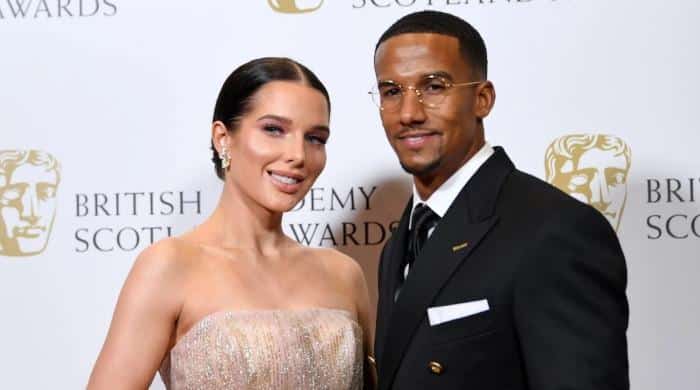 Helen Flanagan says she hasn't found 'right man' amid feud with Scott Sinclair 1 l 646316 100318 updates c1IRqW