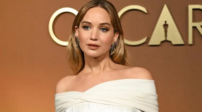Jennifer Lawrence in disbelief after 'no comments' on her skinny physique 1 l 646324 102826 updates 5ccSL4