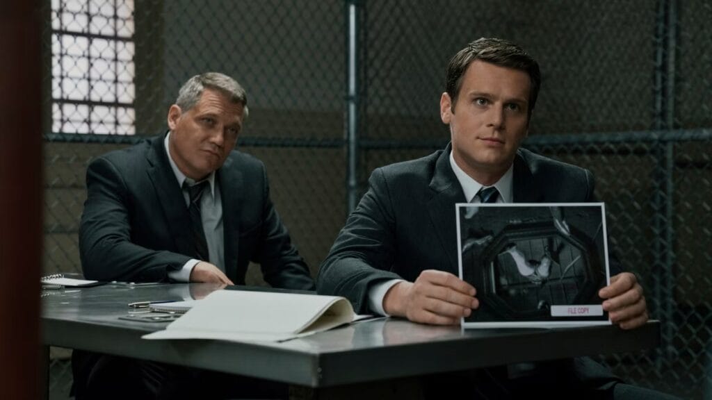 Essential 12 Netflix cancelled its best crime show before most